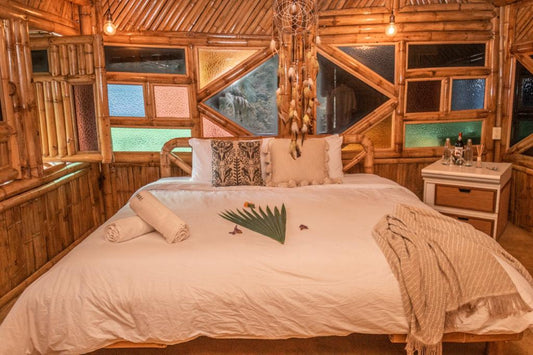 Escape Eco-Lujoso: Noche de Conexión, Cultura y Naturaleza para Dos