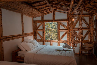 Escape Eco-Lujoso: Noche de Conexión, Cultura y Naturaleza para Dos